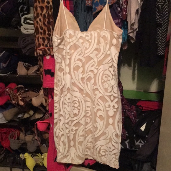 Dress - Picture 2 of 4